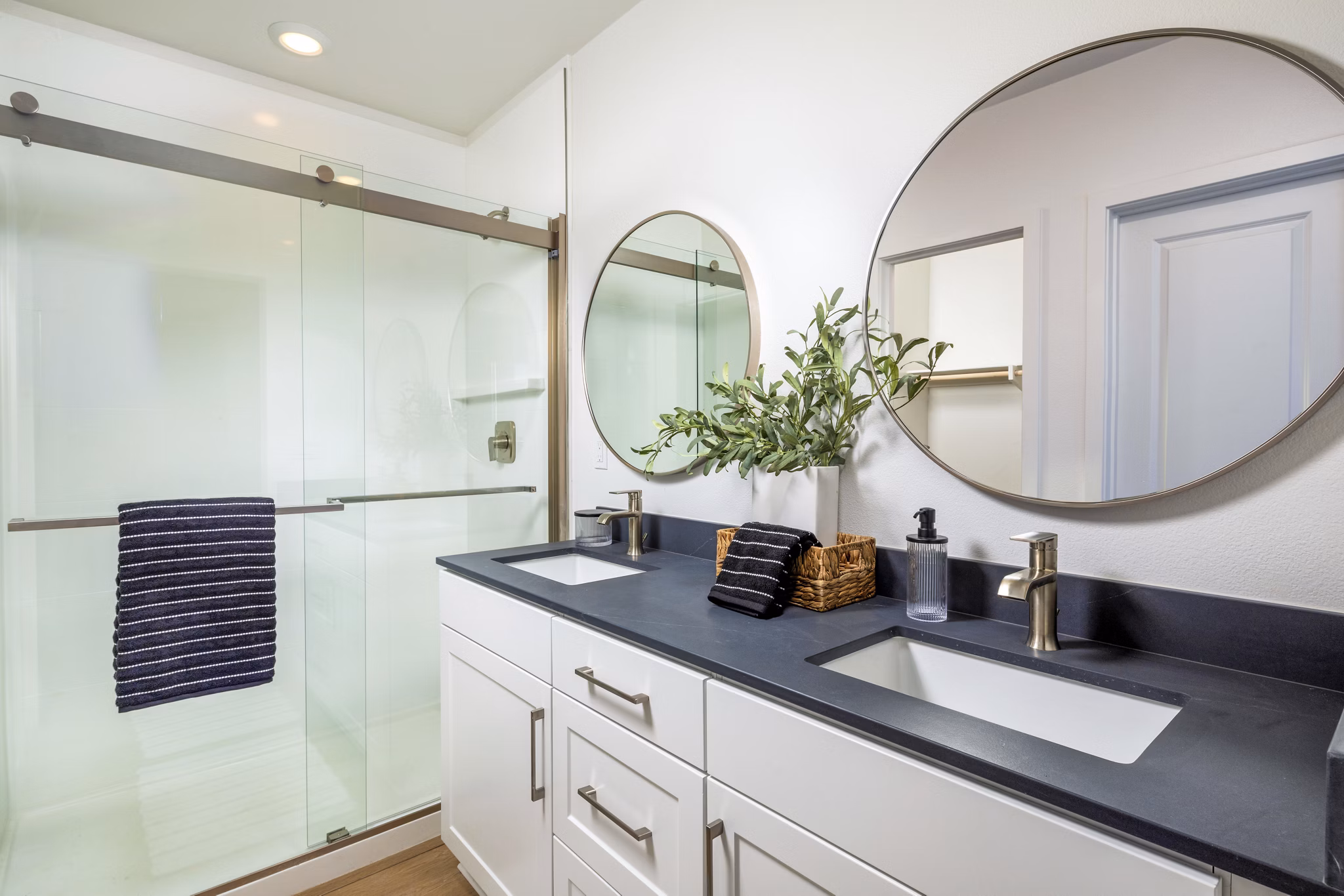 bathroom at Mason Townhomes at Epoca Apartments