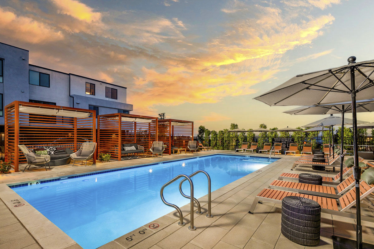 Mason Townhomes At Epoca San Diego Ca 3 of 12