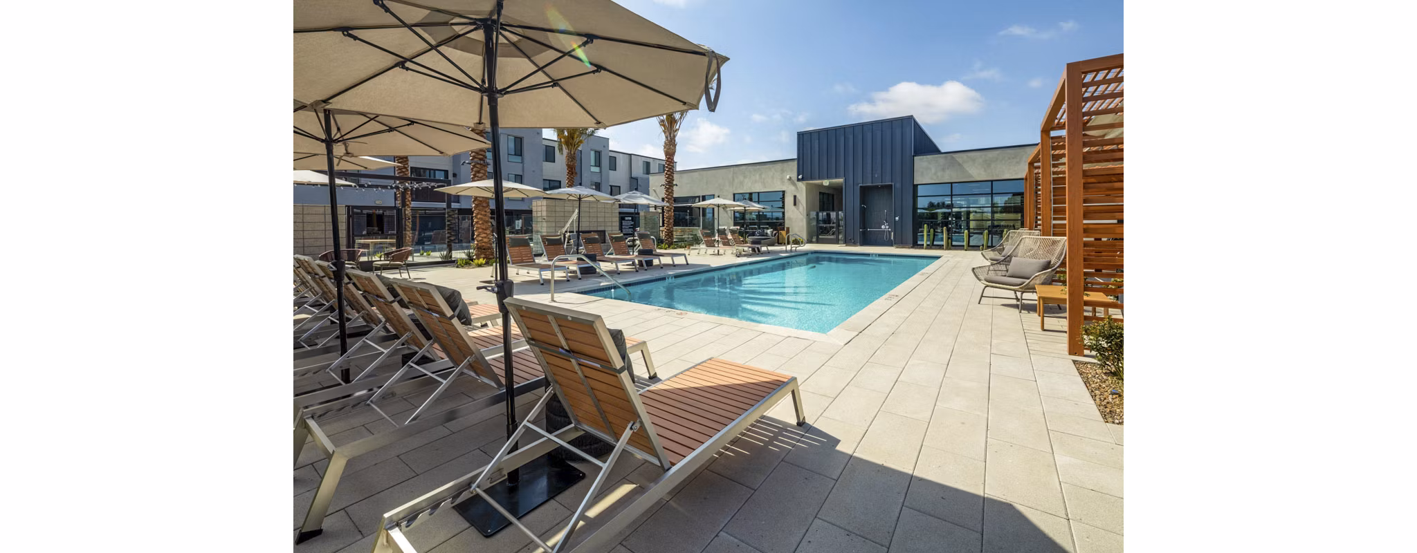 pool at Mason Townhomes at Epoca Apartments