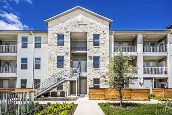 The Chloe Leander: Contemporary luxury apartments with stunning architectural design in Leander