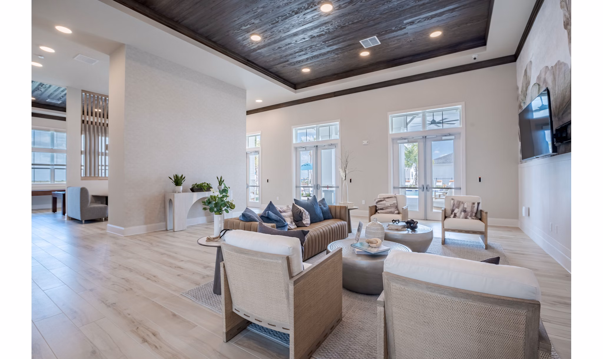 Eden Heritage Lakes Apartments: Modern clubhouse with luxury amenities for residents to enjoy