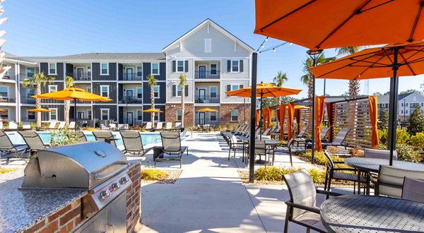 grill area at Riverchase Vista Apartments