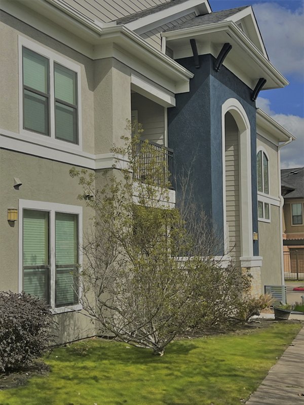 exterior at Palms at Cinco Ranch Apartments