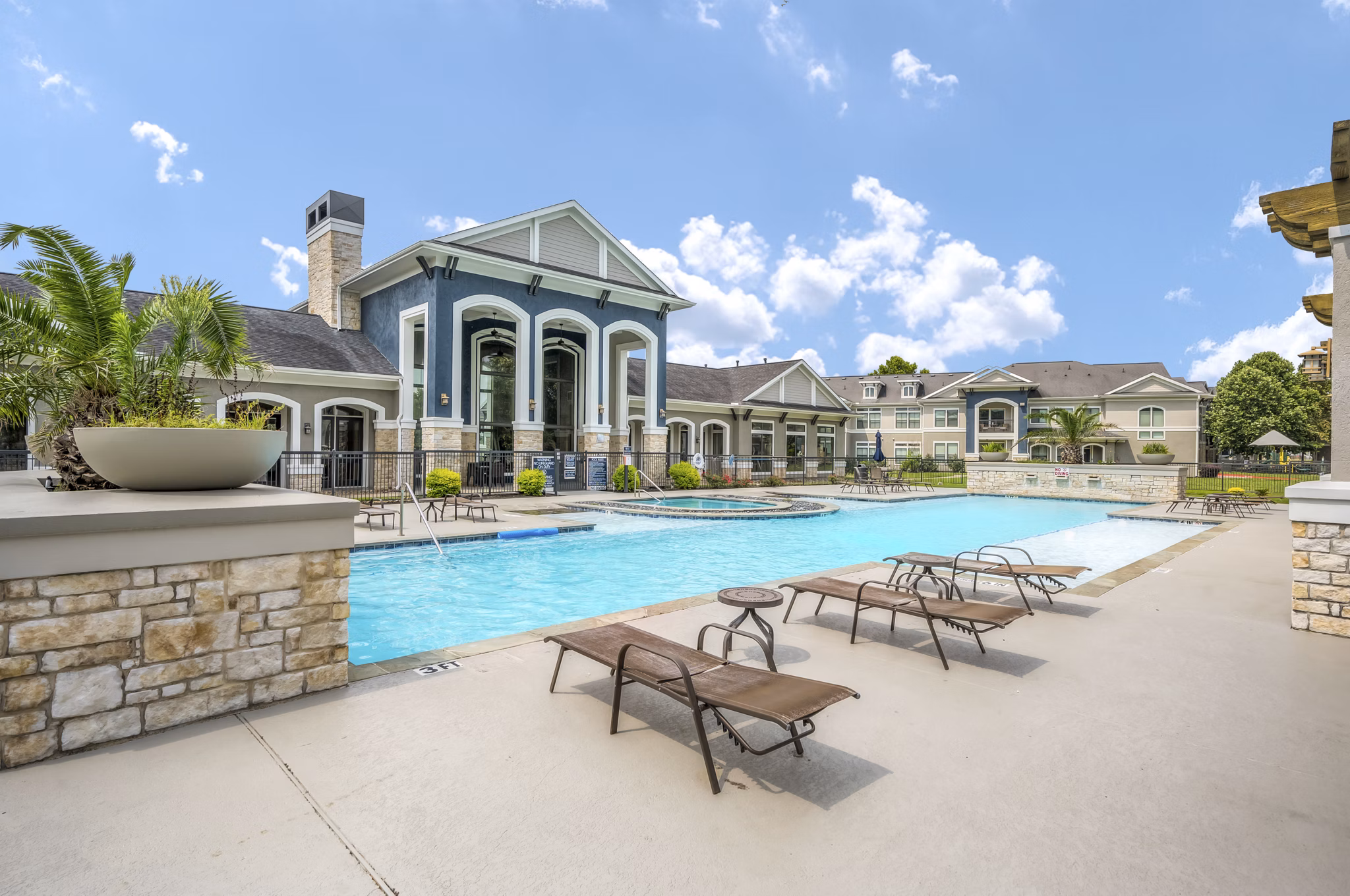 pool at Palms at Cinco Ranch Apartments