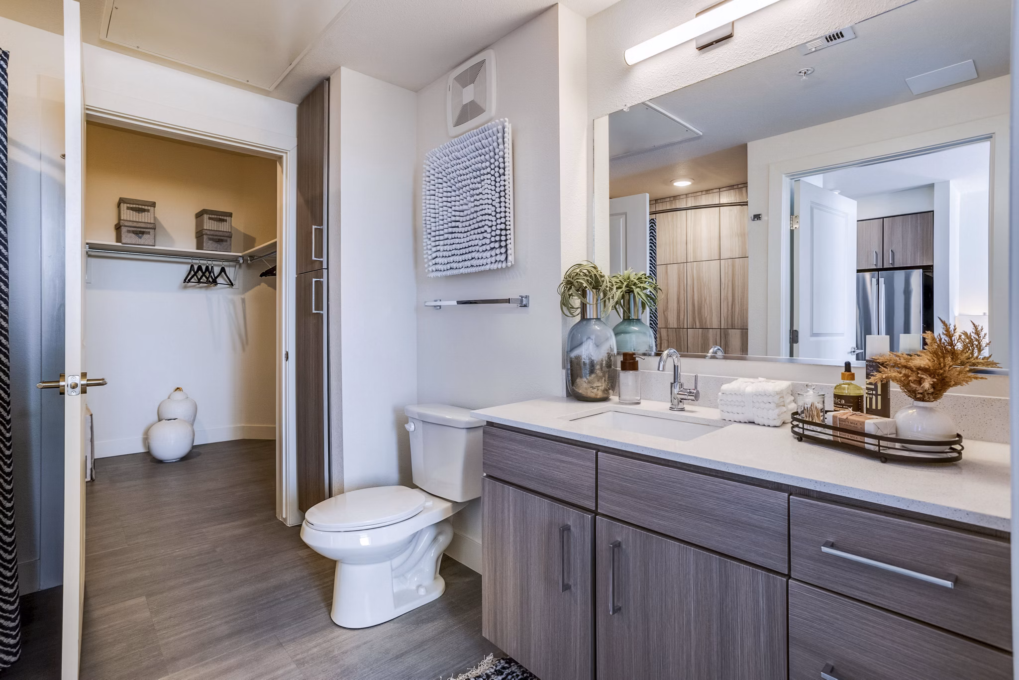 bathroom at Allaso Vineyards Apartments