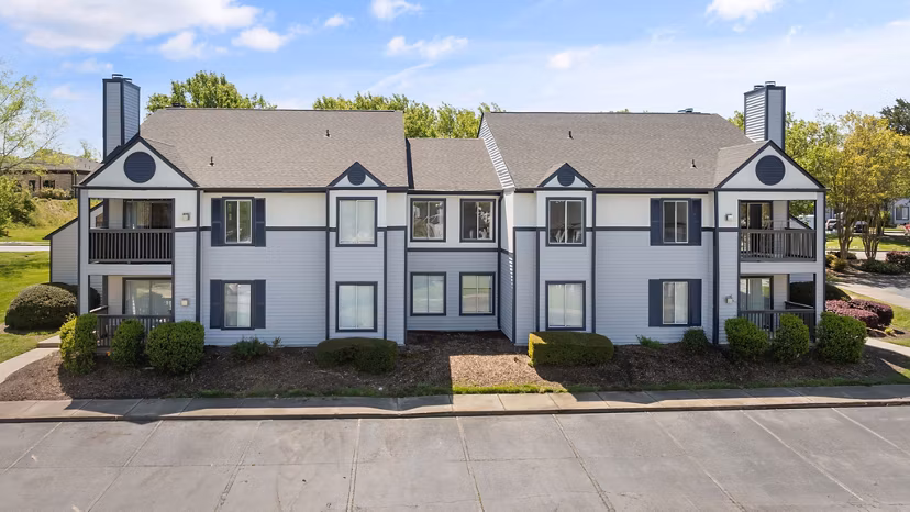 Madison at Adams Farm: Elegant of luxury apartments in a serene setting