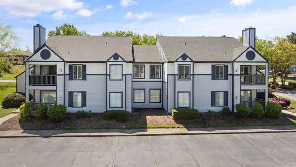 Madison at Adams Farm: Elegant of luxury apartments in a serene setting