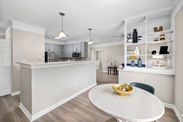 Dining area with modern decor at Mariners Crossing Apartments