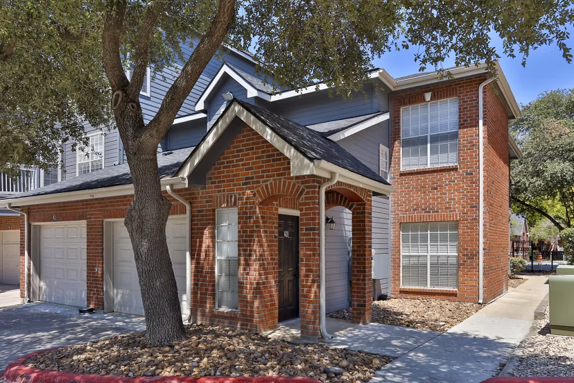 exterior at The Quarry Alamo Heights Apartments