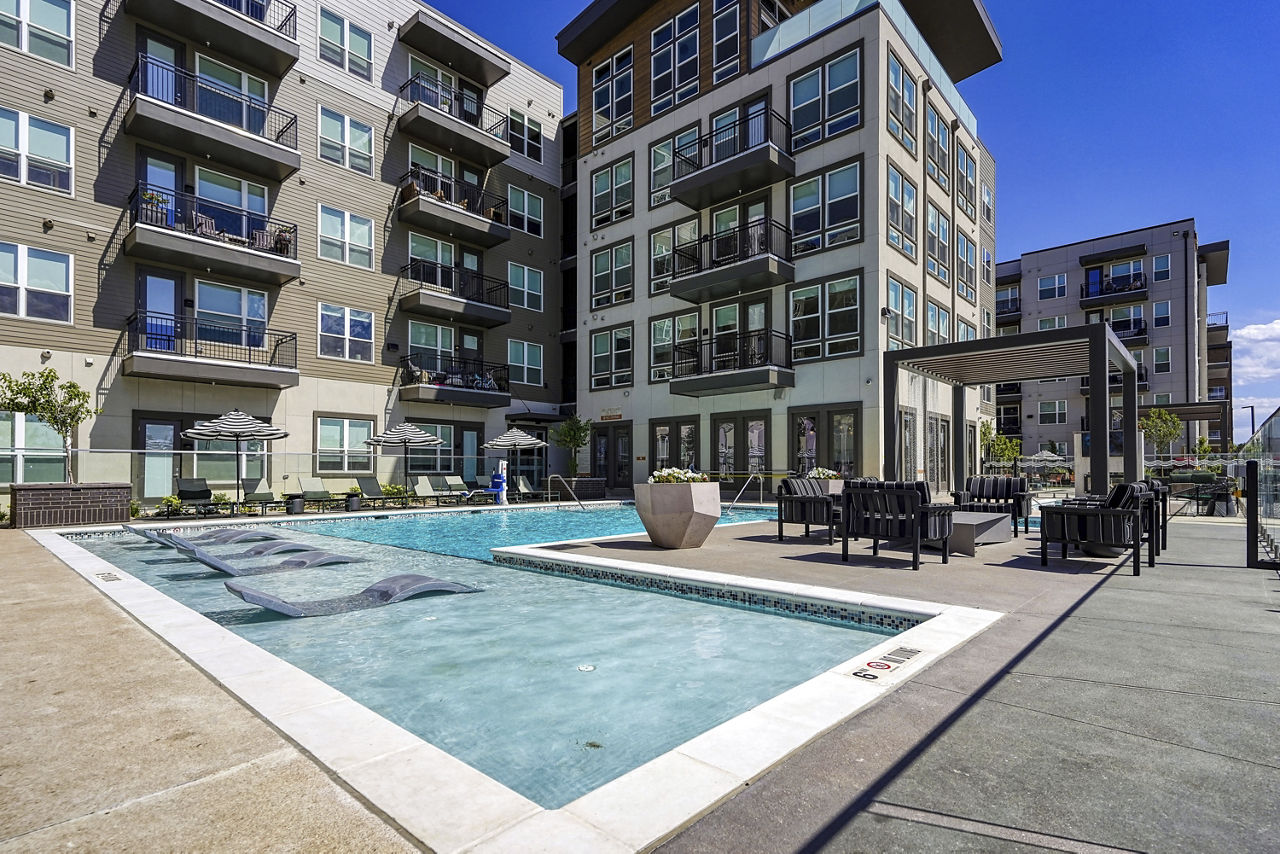 Pool at Alexan Montview Plaza (1 of 4)