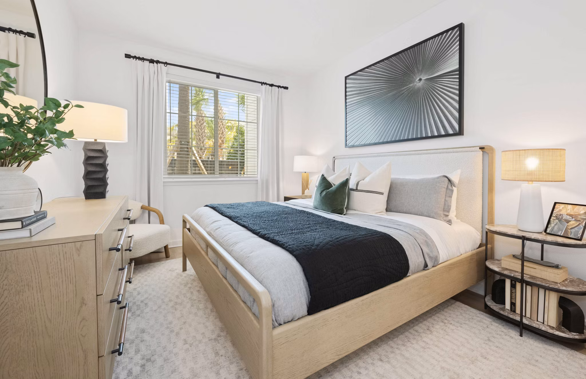 bedroom at Marlowe Gateway Apartments 