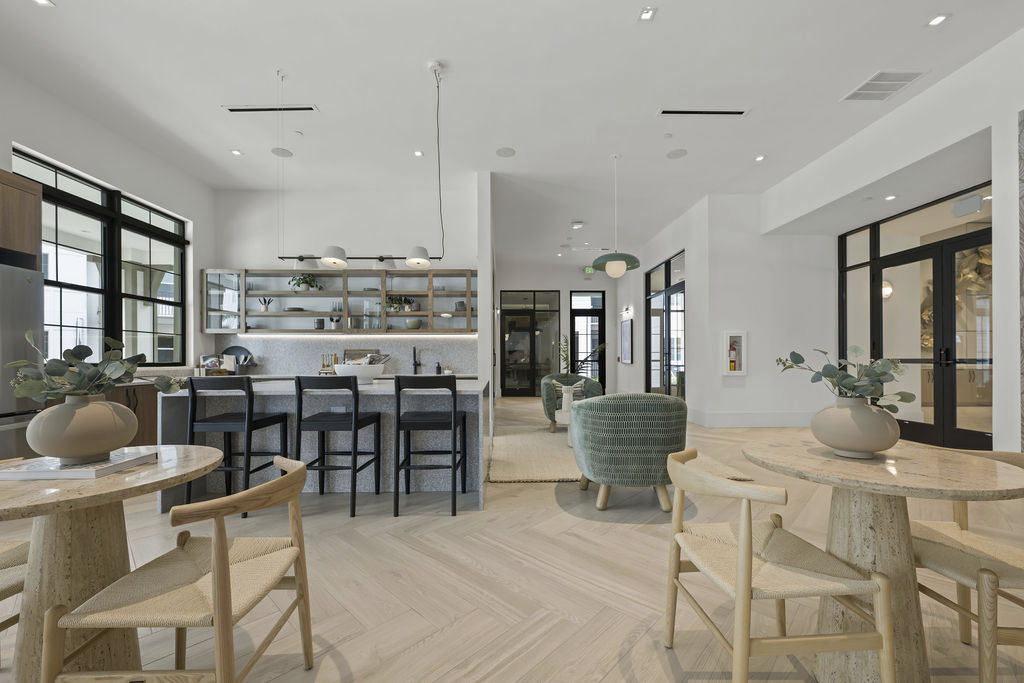 Marlowe Gateway St Petersburg Fl 12 of 12