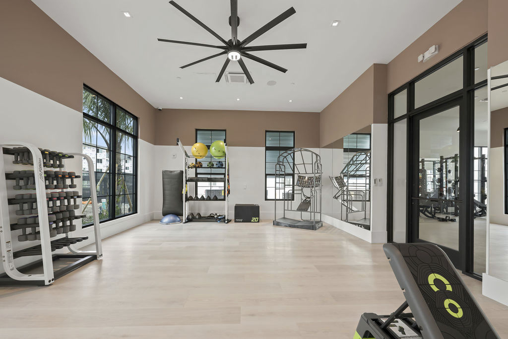 Gym at Marlowe Gateway St Petersburg (6 of 8)
