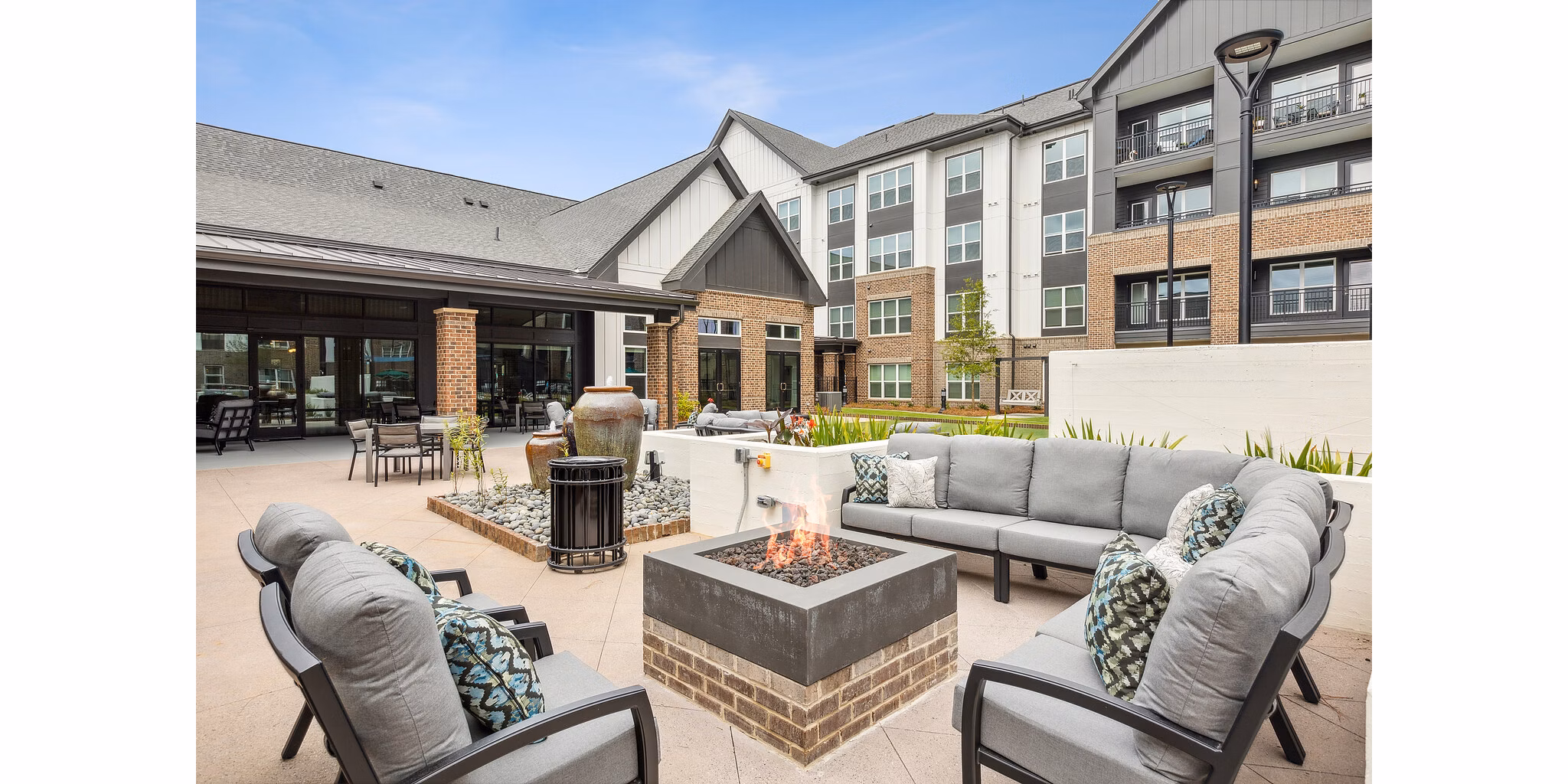 patio at Everleigh Deerfield Apartments 