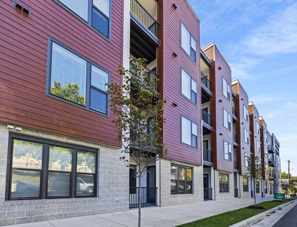 Apex Marathon Village: Contemporary luxury apartments in Nashville