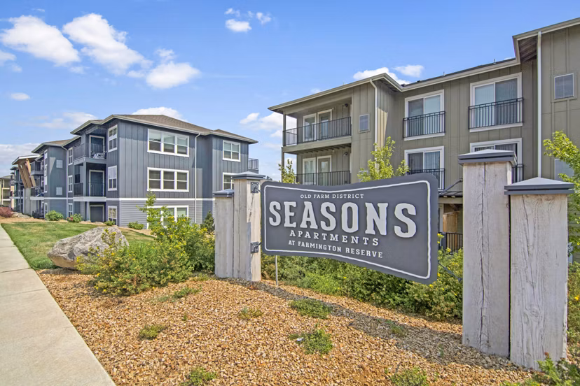 Seasons at Farmington Reserve: Contemporary apartment building in a serene location