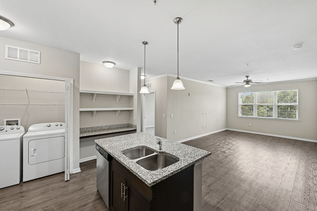 Laundry room at Integra Lakes