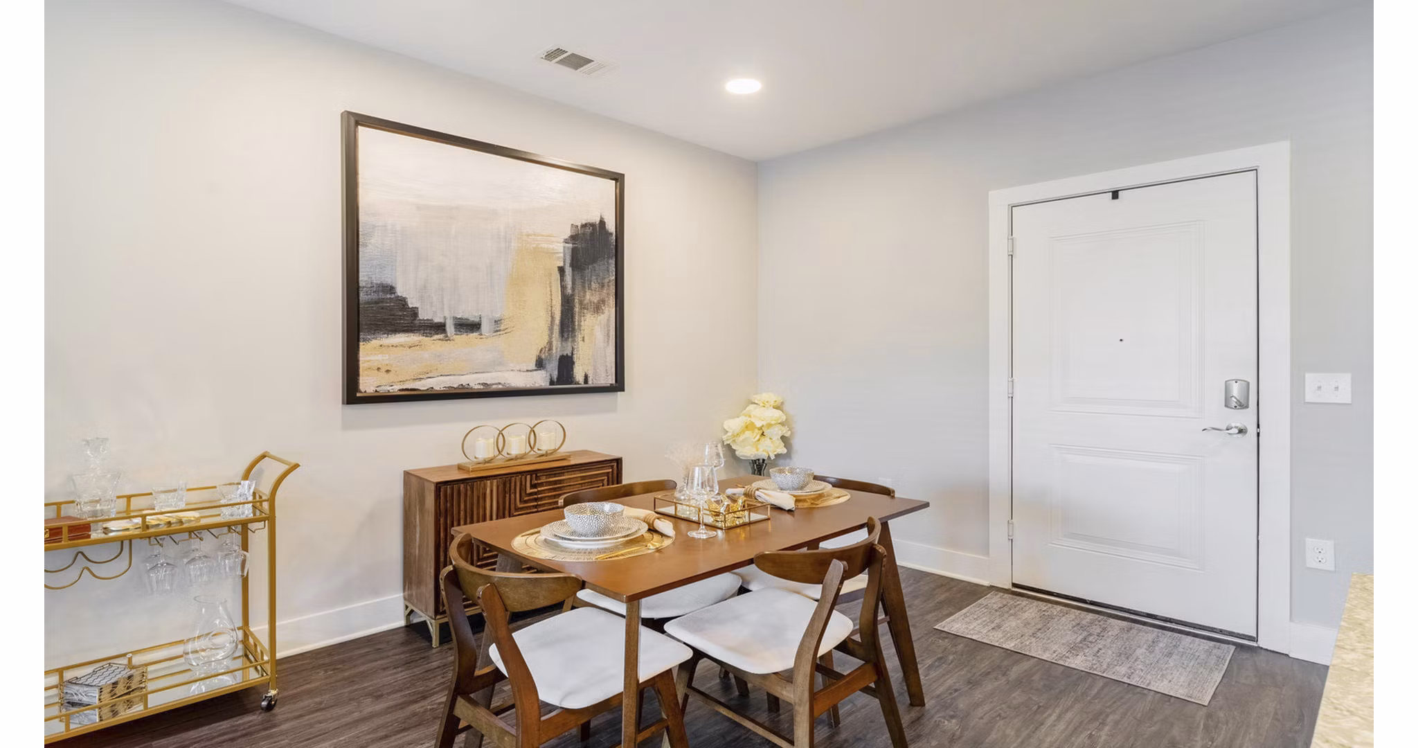Chic dining area with modern decor at Outlook Gwinnett Apartments, offering luxury living spaces in a vibrant community