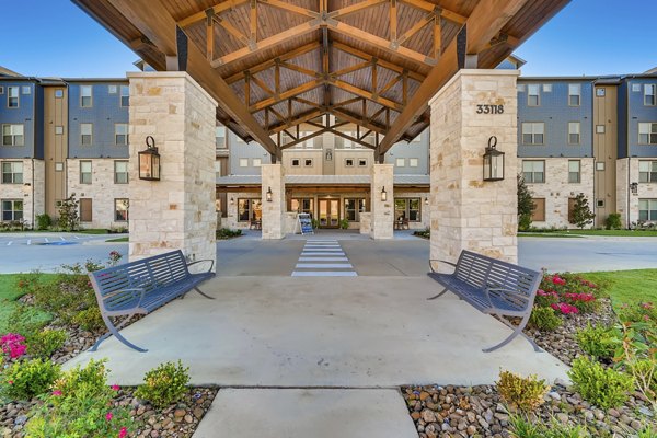 Alders Magnolia: Elegant of luxury apartments in a lush, green Magnolia neighborhood