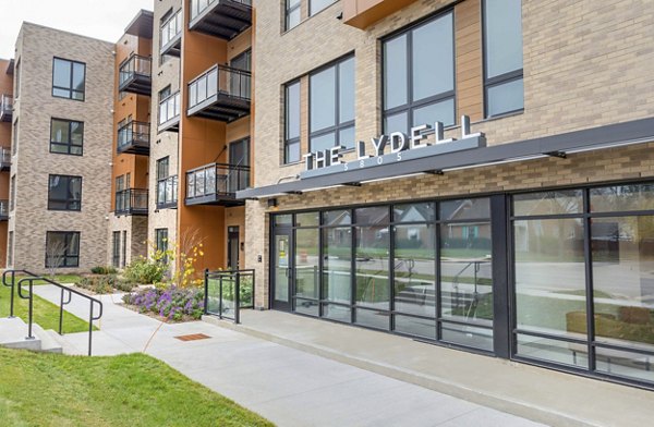 The Lydell Apartments: Contemporary design luxury apartments in urban setting
