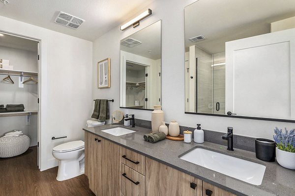 bathroom at One Seven Belleview Station Apartments