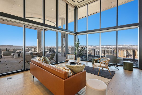 One Seven at Belleview Station Apartments: Chic clubhouse with modern design in Denver