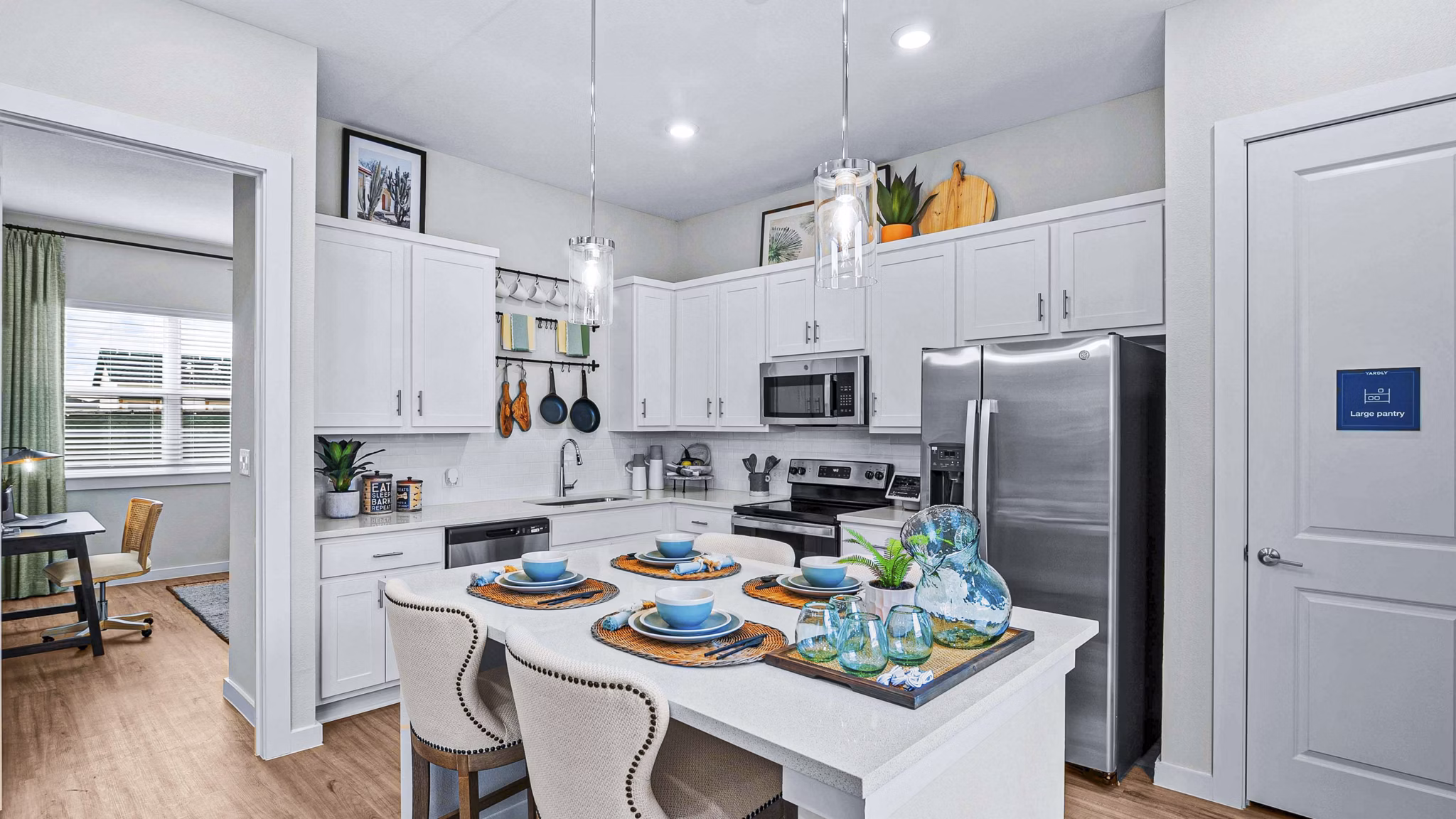 kitchen at Yardly Cypress Apartment Homes