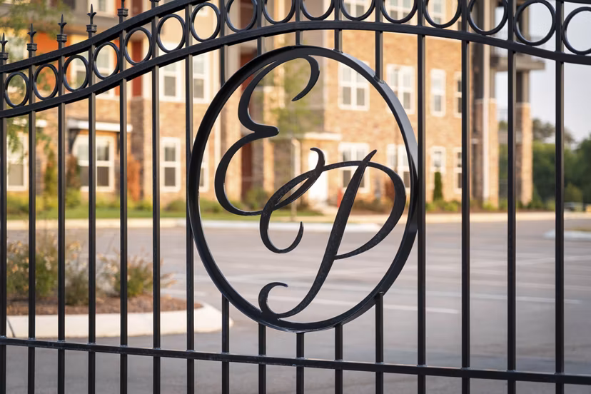 Easton Place Apartments: Luxury high-rise apartments with modern design in the bustling city center