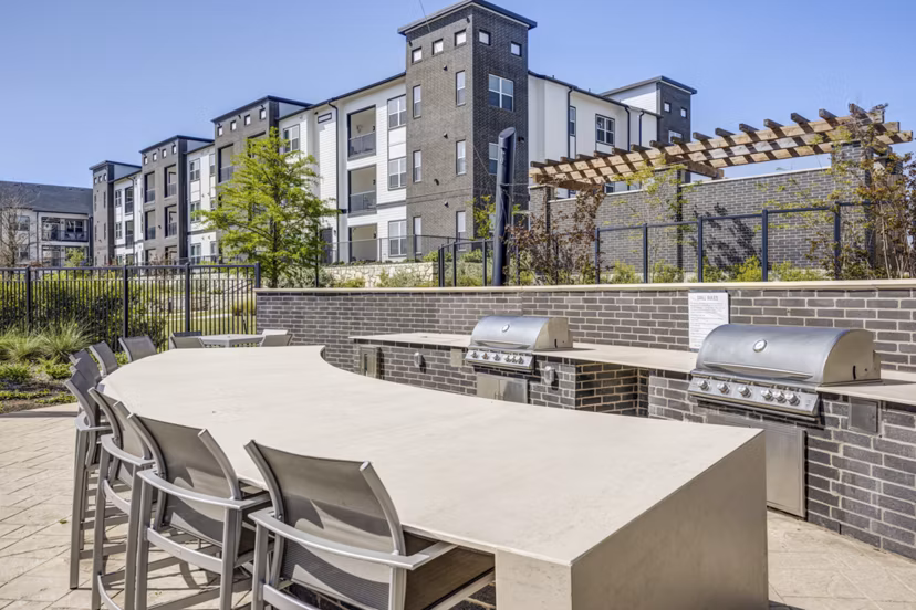 grill area AT Avelyn San Marcos Apartments 