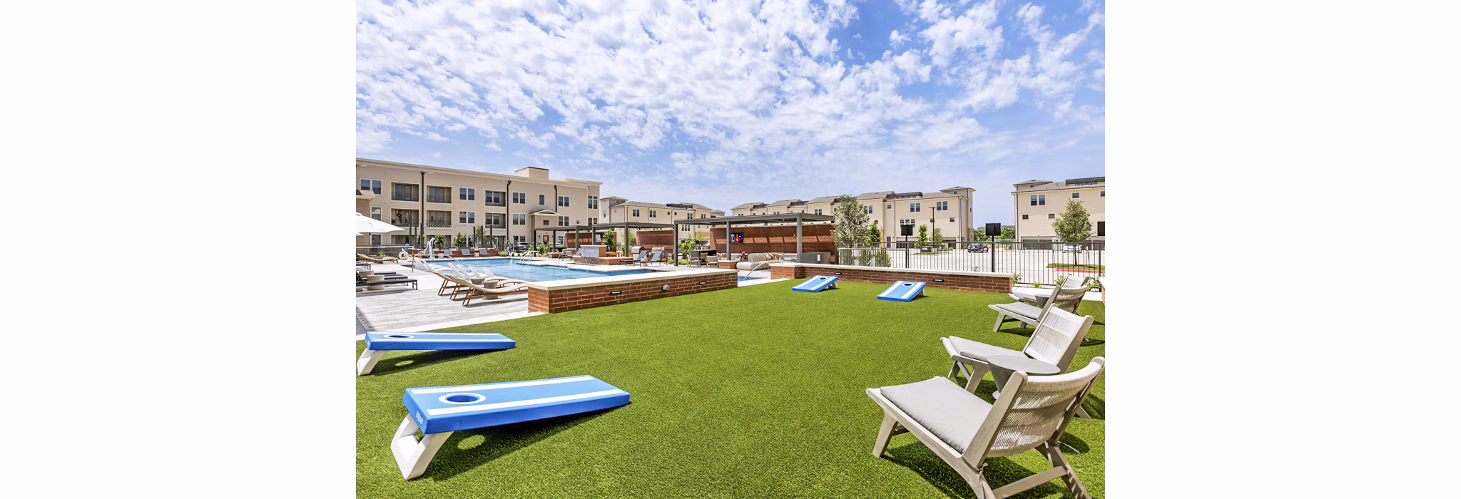 Recreational area with lounge seating at Gramercy at Northline Apartments