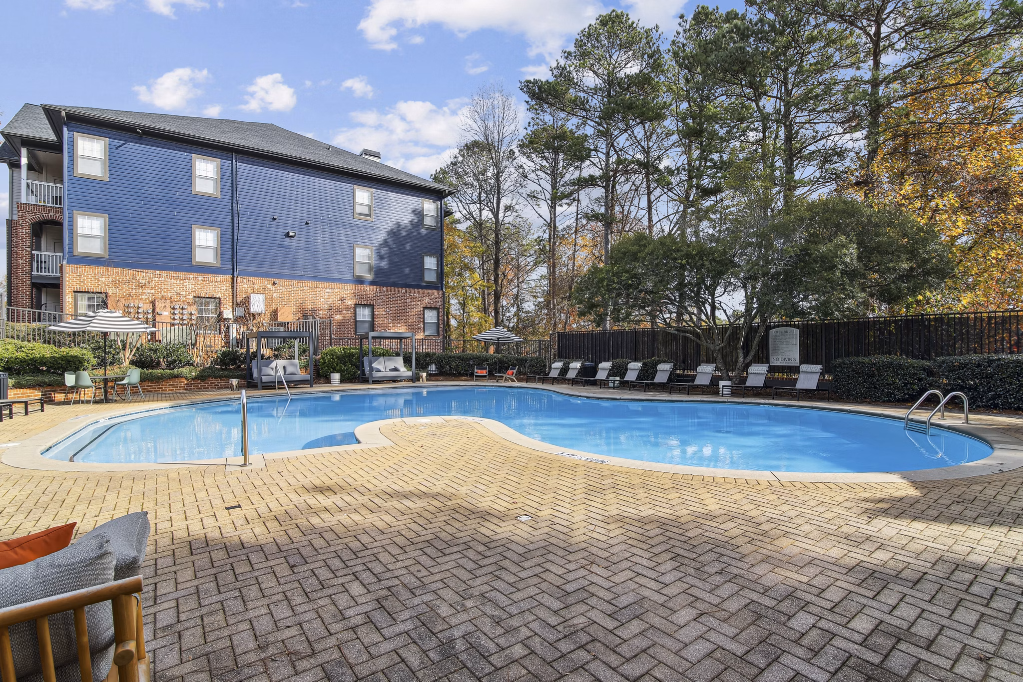 pool at Aventura Decatur Apartments