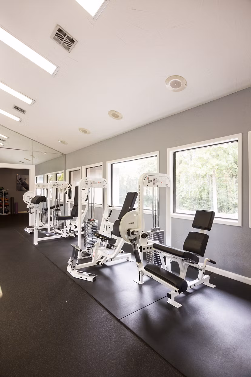 Fitness amenities at luxury Aventura Dunwoody Apartments featuring state-of-the-art equipment and spacious workout areas