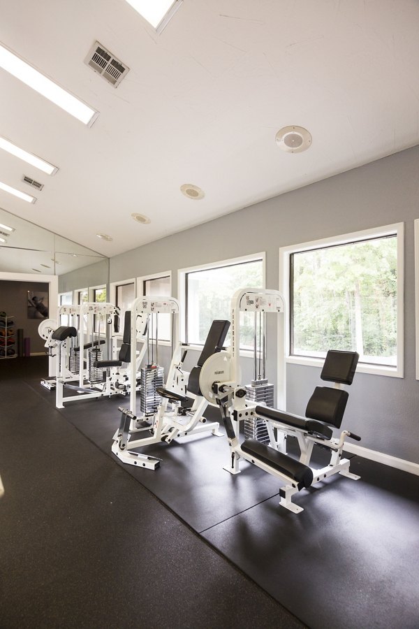 Fitness amenities at luxury Aventura Dunwoody Apartments featuring state-of-the-art equipment and spacious workout areas