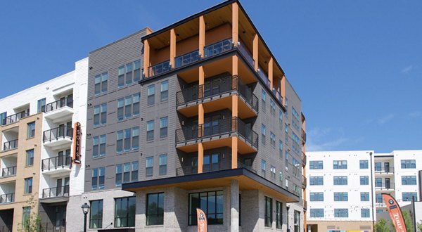 building/exterior at Solis LoSo Apartments