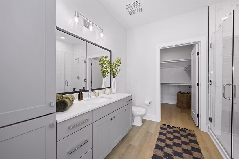 bathroom at Solis LoSo Apartments