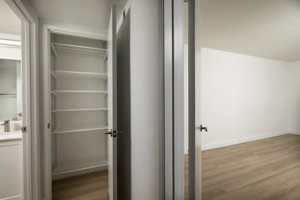 closet at Warner Pointe Apartments