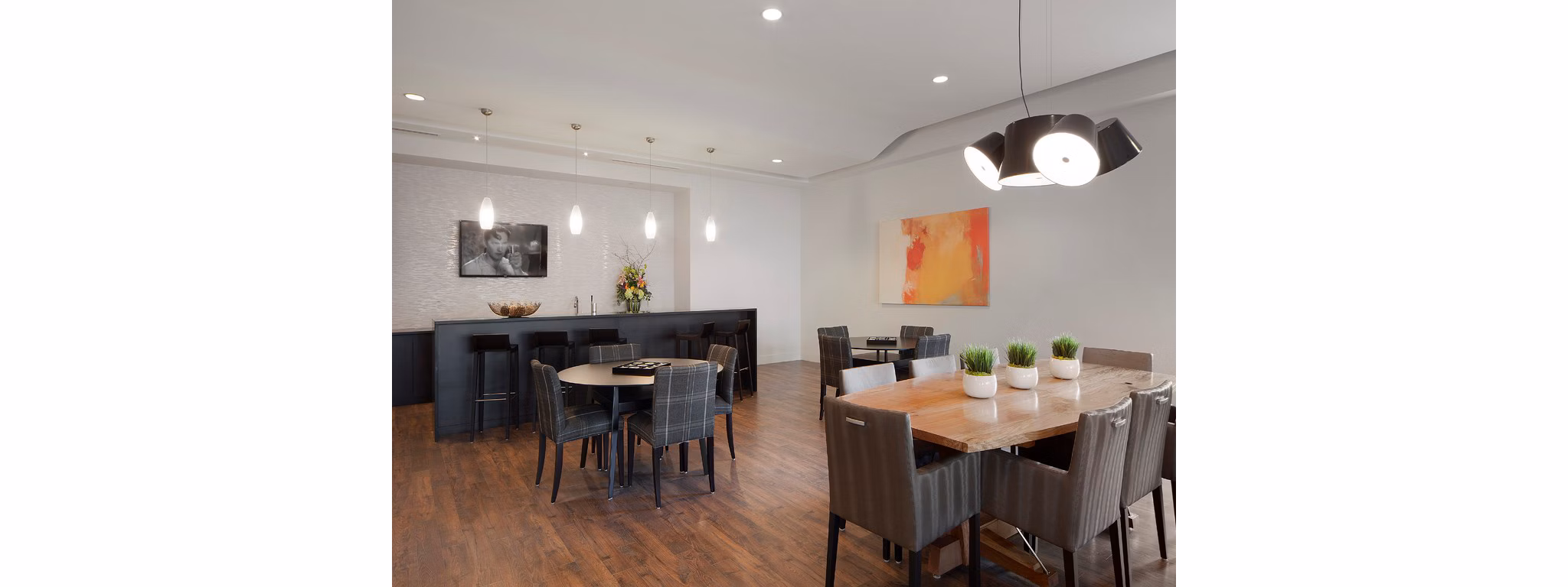 Spacious clubhouse featuring modern decor at 75 Tresser Apartments in Stamford