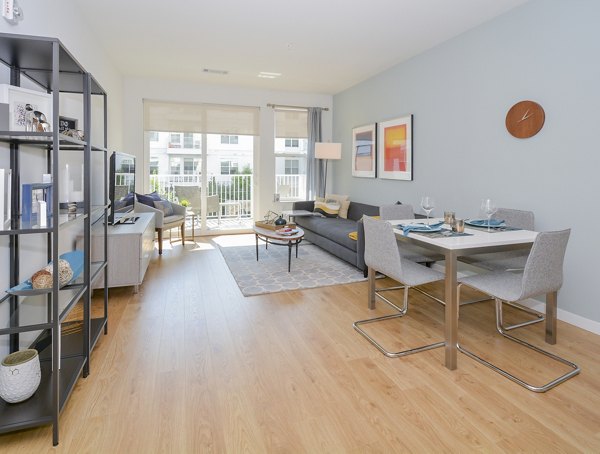 dining area at 75 Tresser Apartments