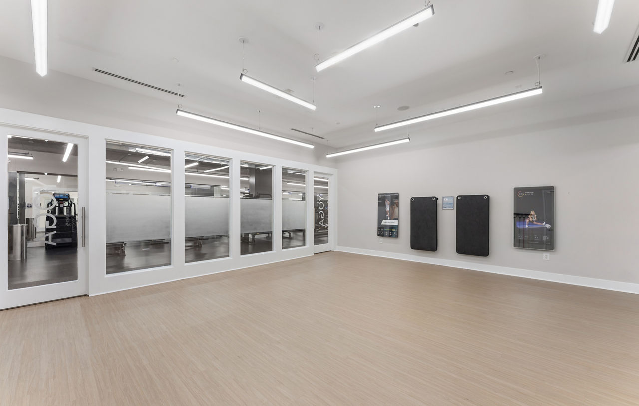 Gym at 75 Tresser (5 of 5)