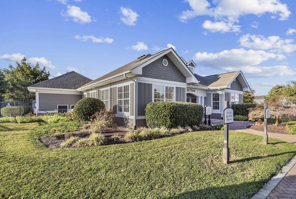 clubhouse at Trail Creek Apartments