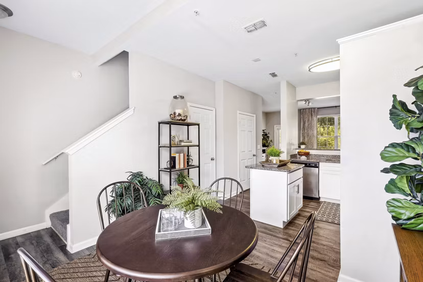 dining room at Trail Creek Apartments