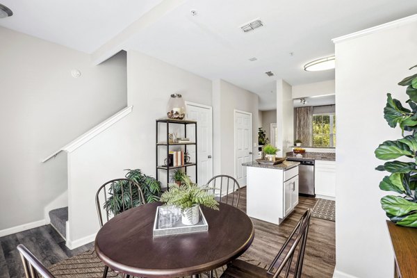 dining room at Trail Creek Apartments