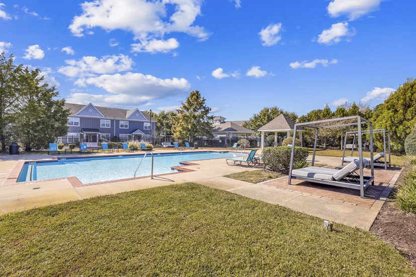 pool at Trail Creek Apartments