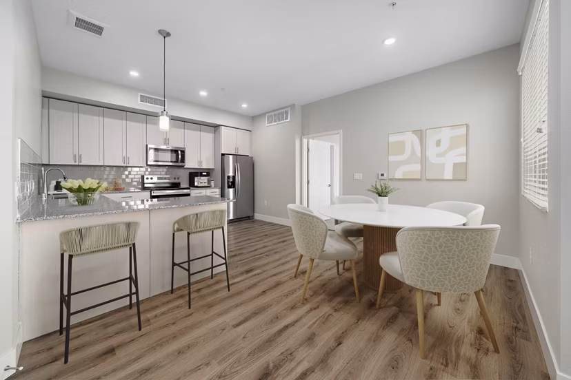 dining room at Album Union Village Apartments