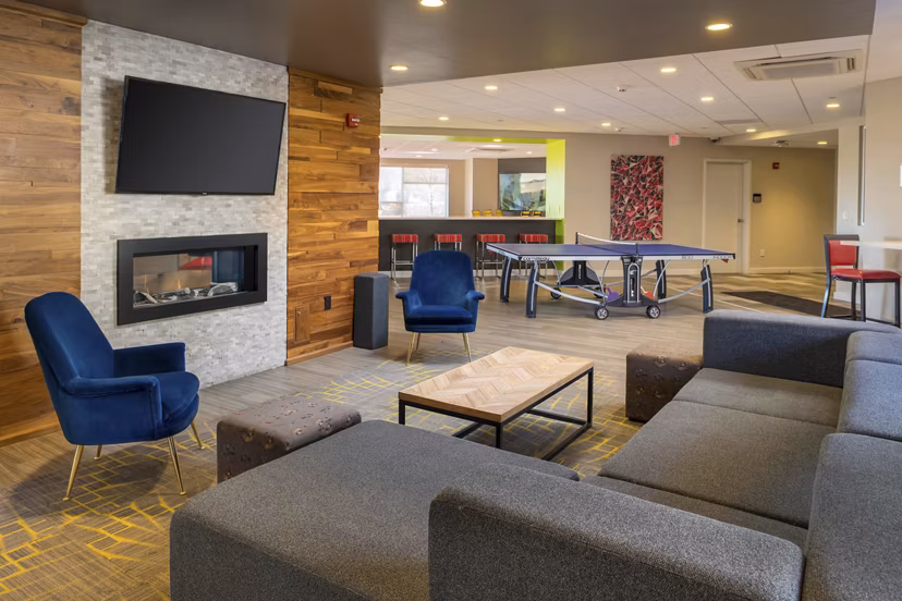 clubhouse at Hillside Commons Apartments