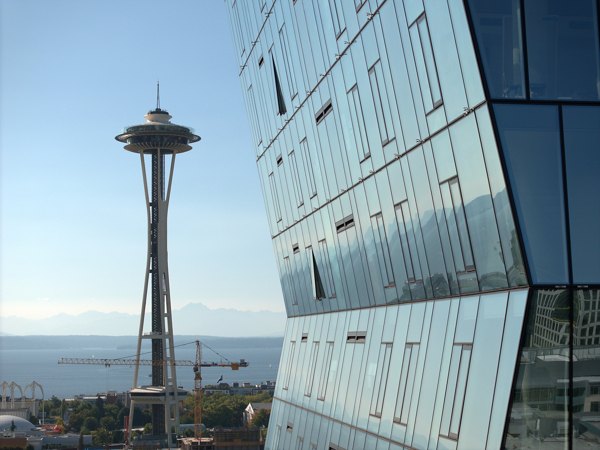 Scenic view of the city skyline from Skyglass Apartments in the evening light