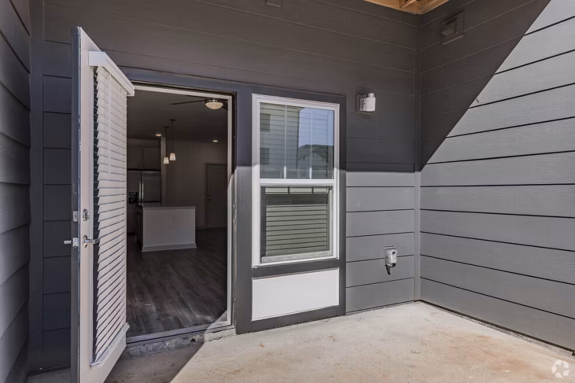 Advenir at Walker's Ridge: Contemporary luxury apartments showcasing lush landscaping
