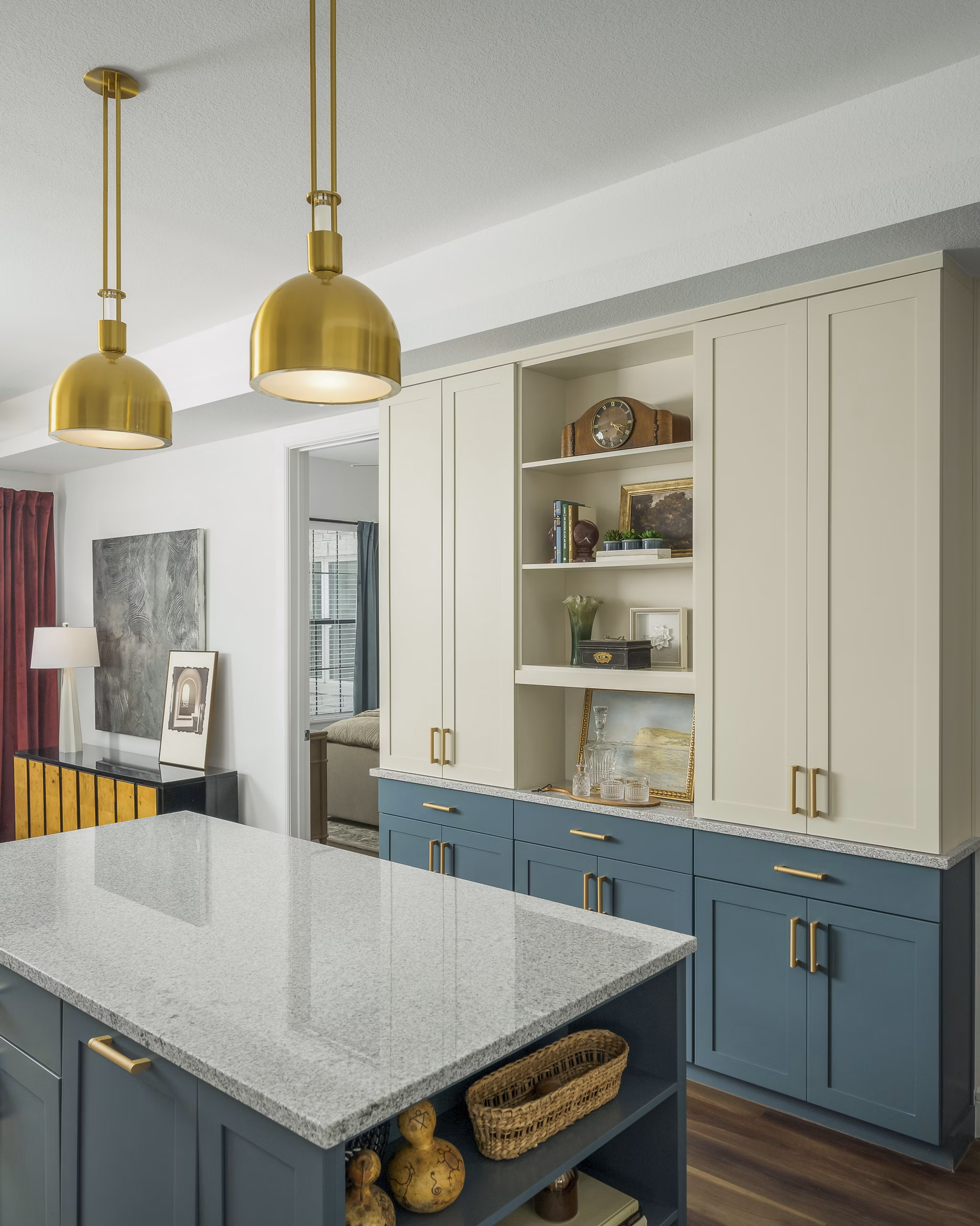 Modern kitchen with stainless steel appliances at The Alyssa luxury apartments