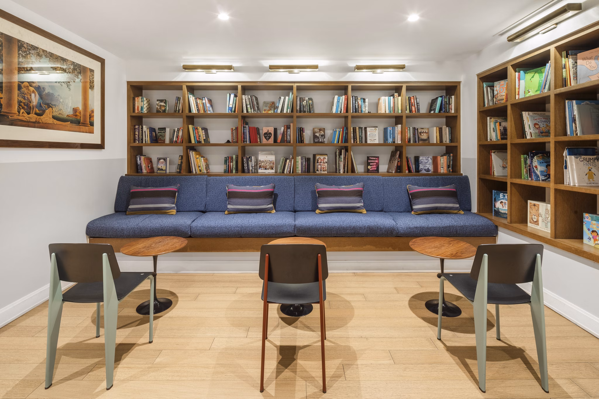 Clubhouse featuring modern design elements at Oriana Apartments