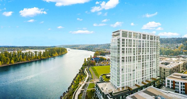 Willamette Tower: Contemporary high-rise luxury apartments in the heart of the city, offering stunning architectural design